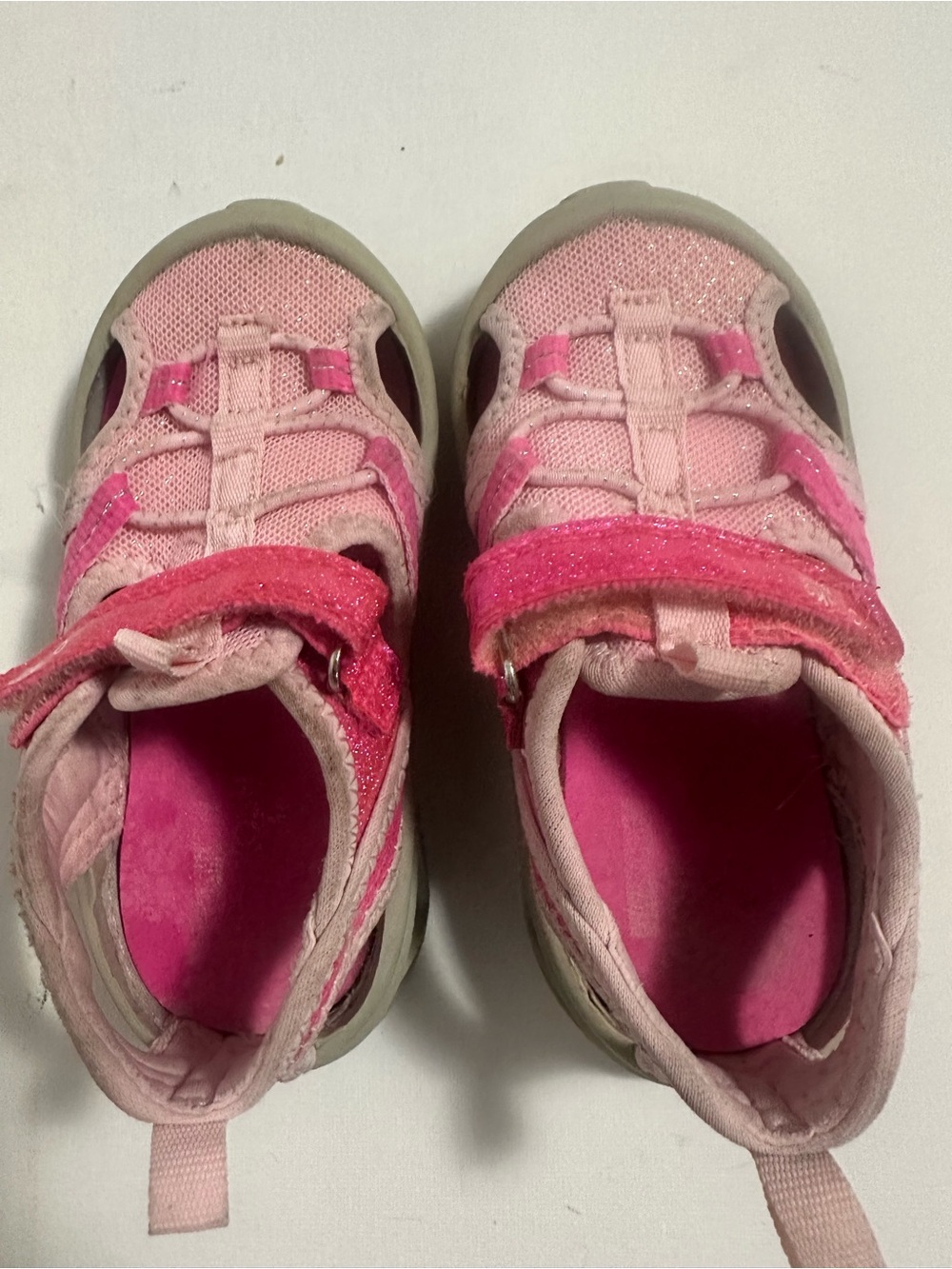 OshKosh B'gosh Pink Glitter Kids Athletic Sandal Sneakers